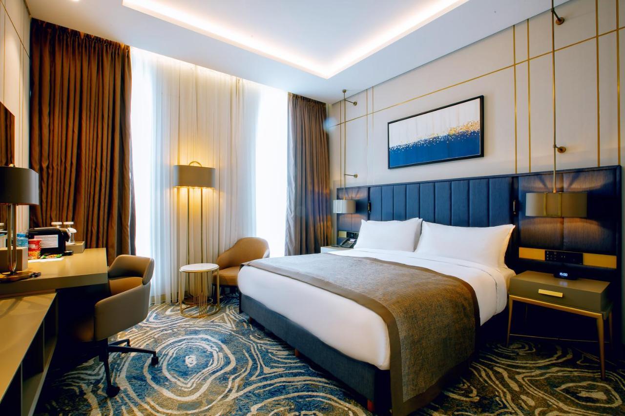 Intercontinental Baku By Ihg Otel Dış mekan fotoğraf Deluxe room